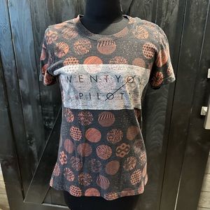 Twenty one pilots women’s T-shirt